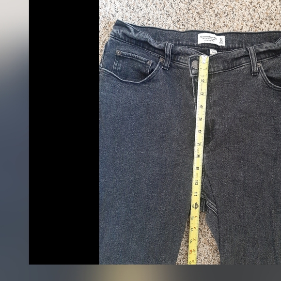 Abercrombie & Fitch The 90's Slim Straight Ultra High Rise Jean - Black - 32/14 - Picture 3 of 4